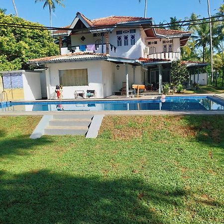 Avin Beach Villa Unawatuna Zewnętrze zdjęcie