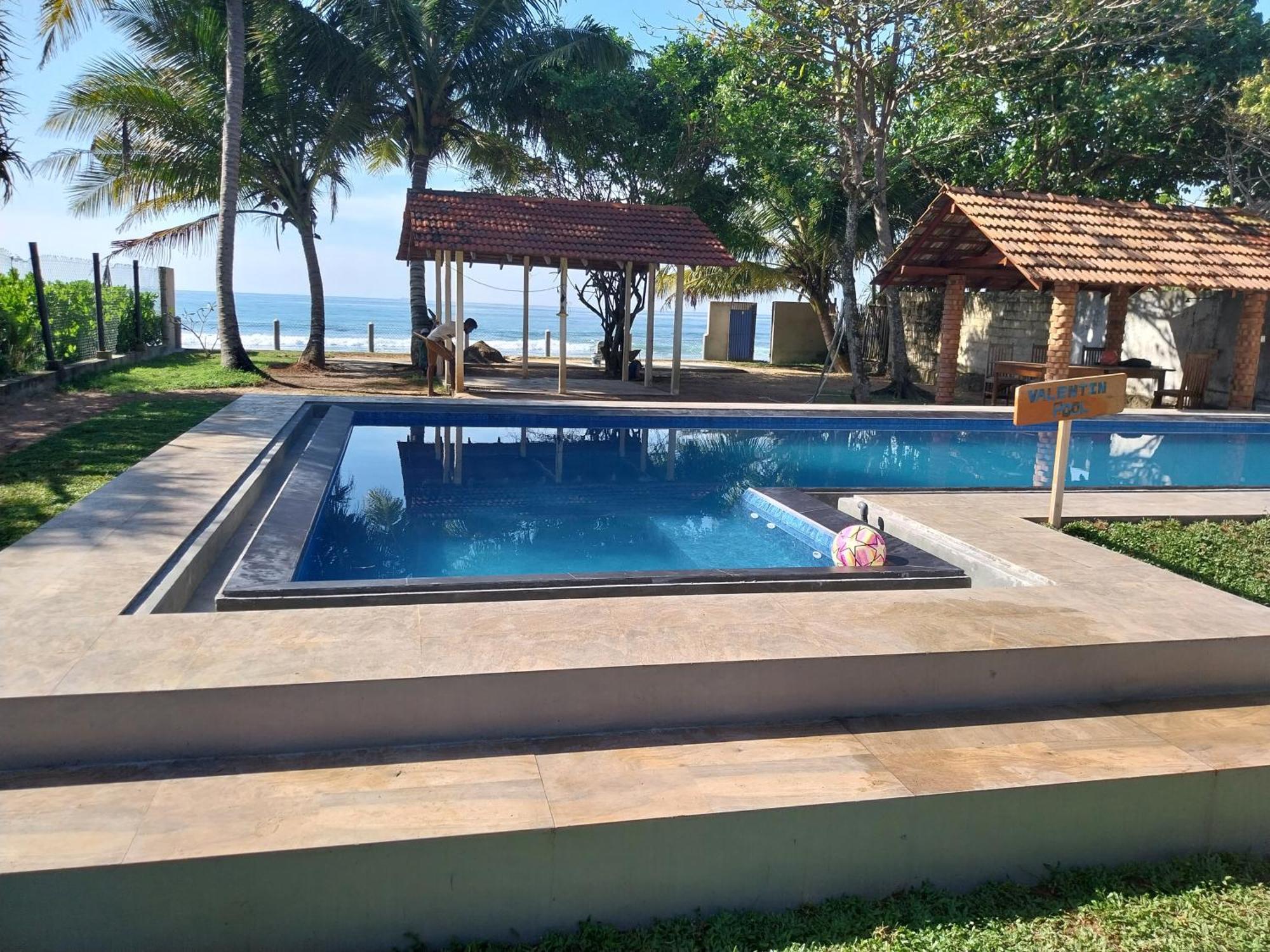 Avin Beach Villa Unawatuna Zewnętrze zdjęcie